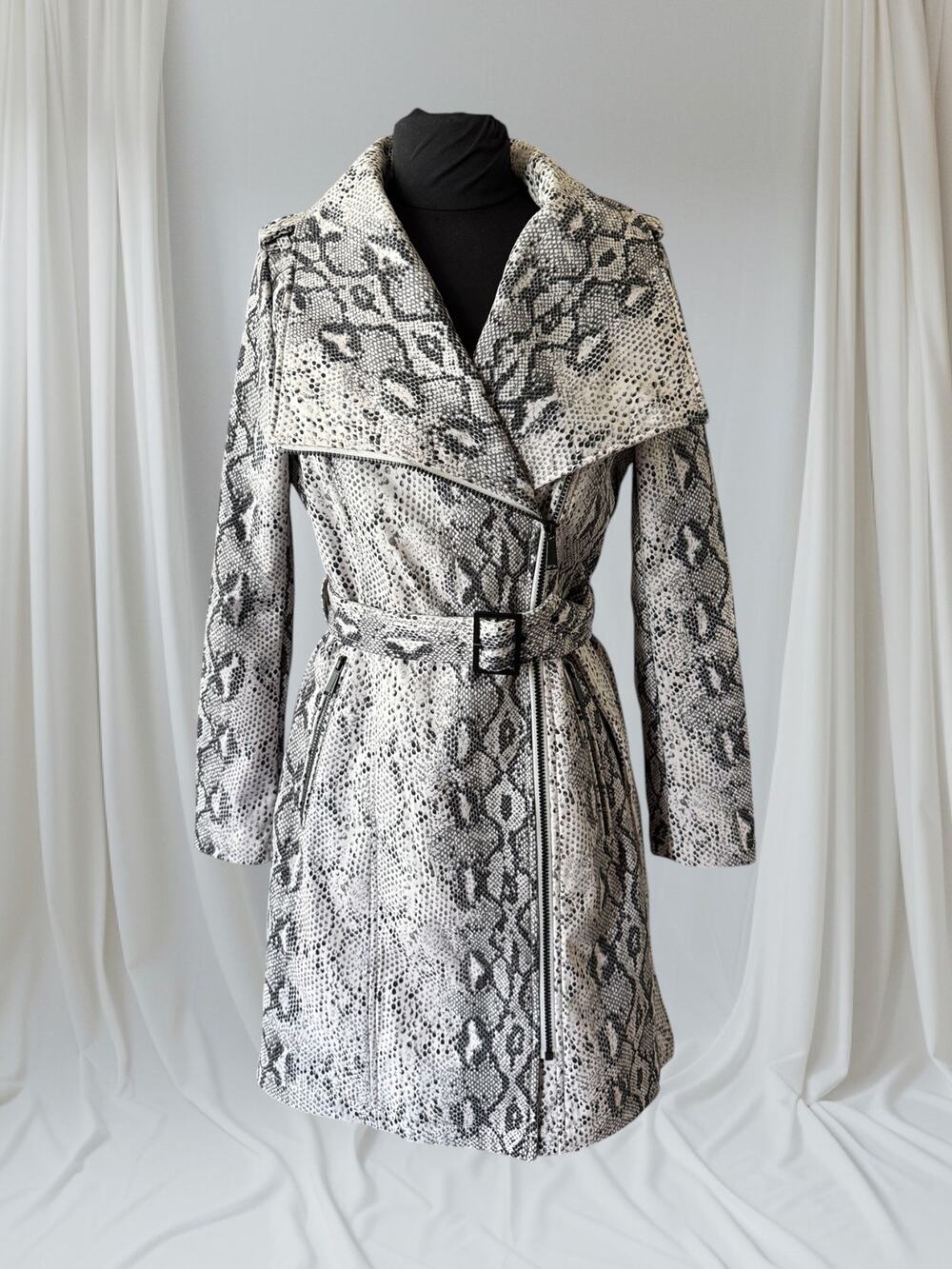 Snakeskin Print Statement Coat, S